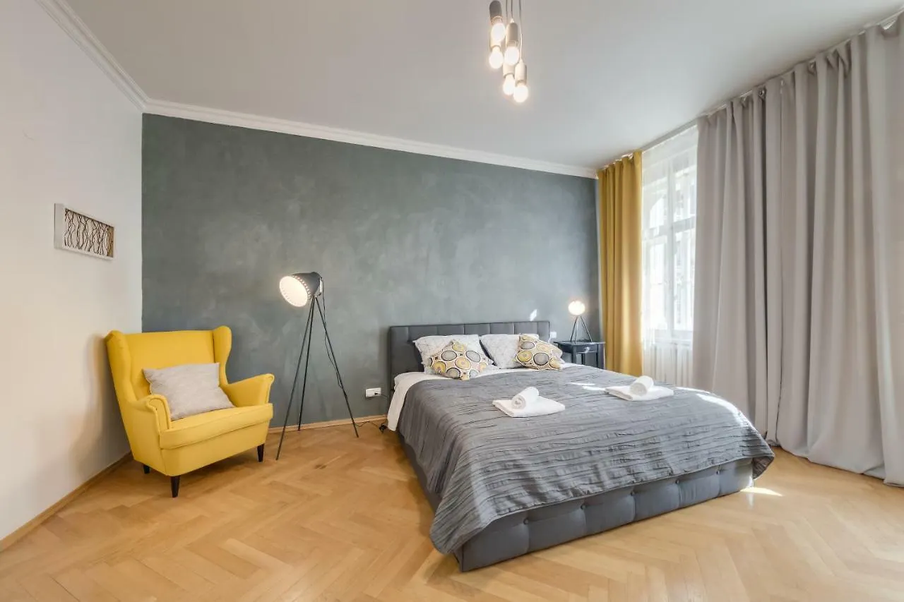 Nejedleho Apartmeet Πράγα Διαμέρισμα
