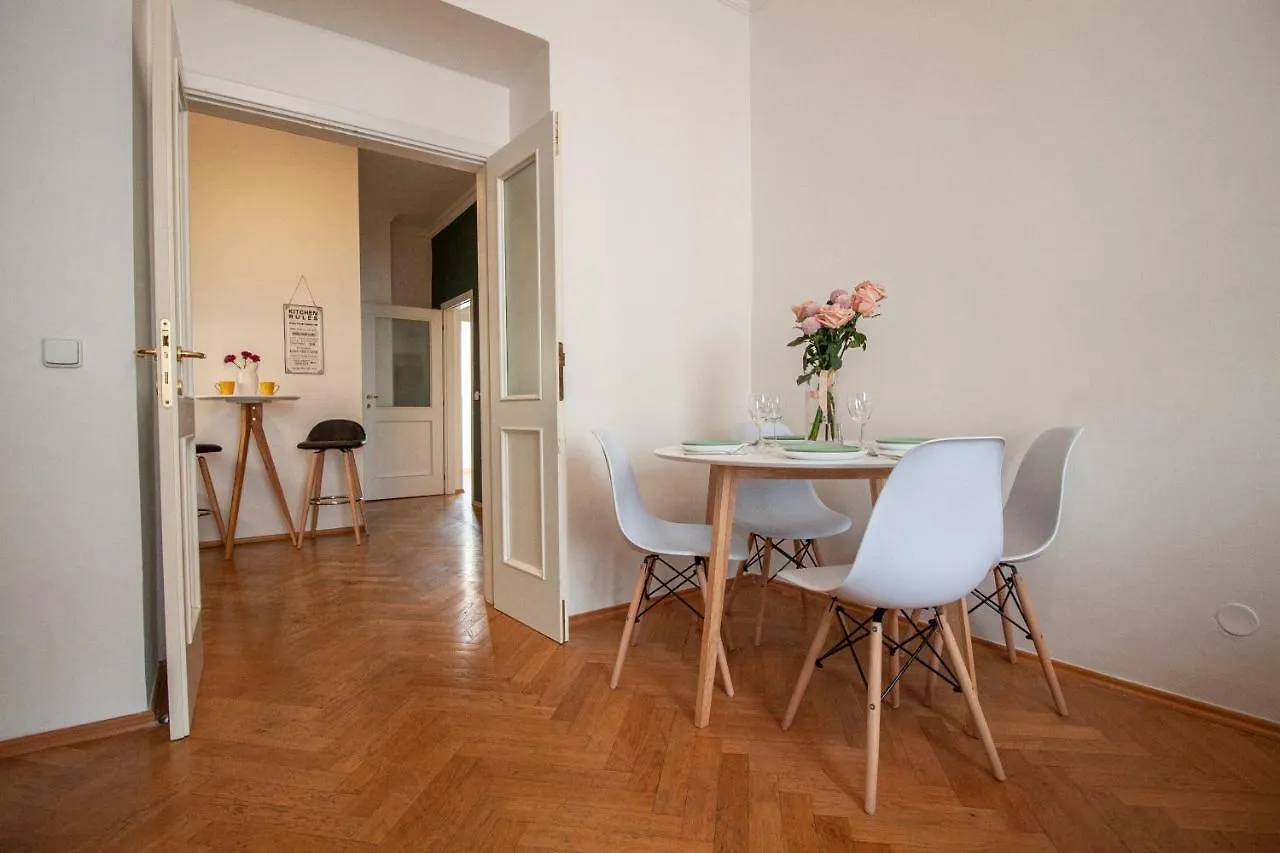 דירה פראג Nejedleho Apartmeet צ'כיה